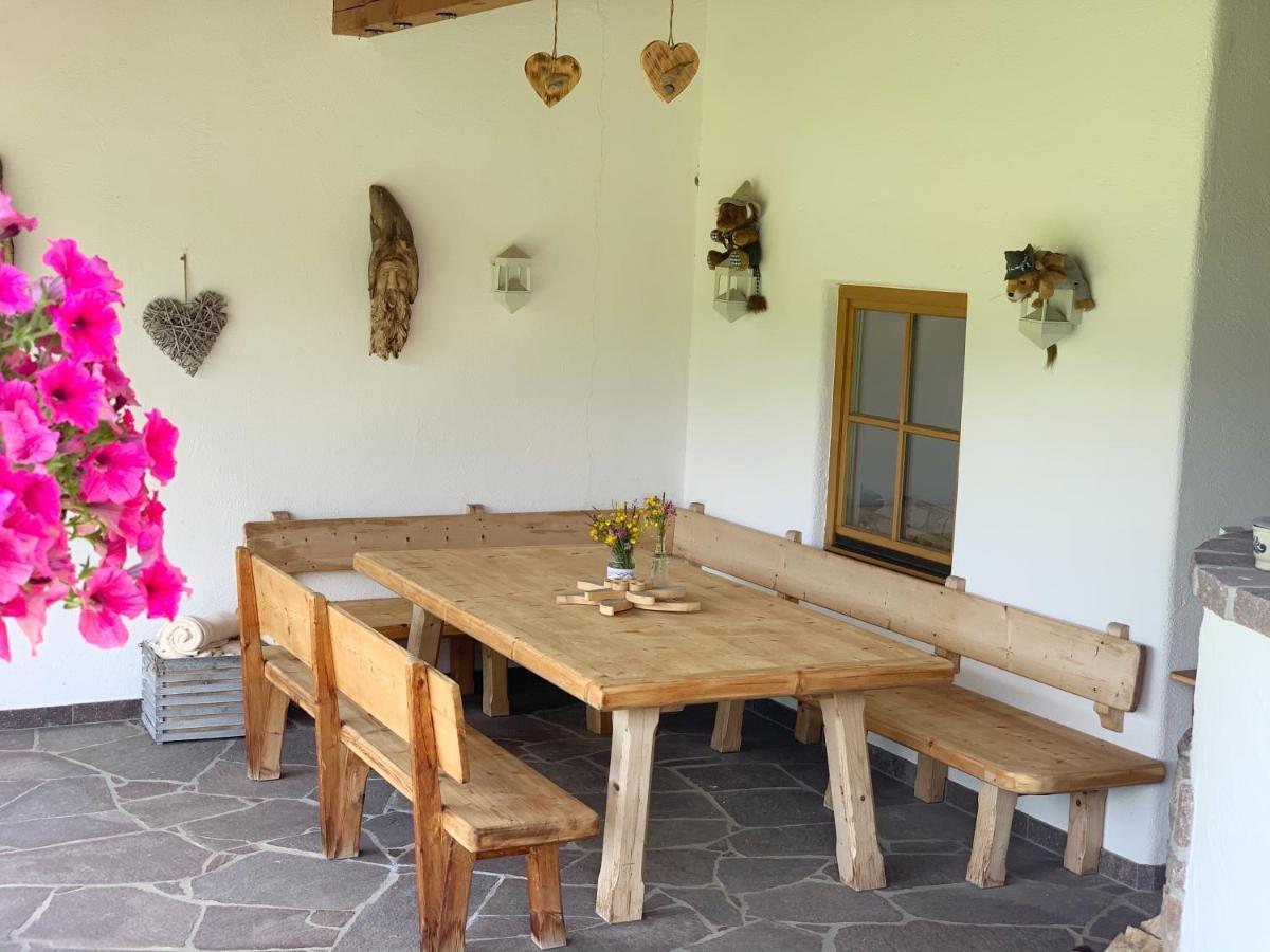 Gaestehaus "Zur Schmiede" Wertach Dış mekan fotoğraf
