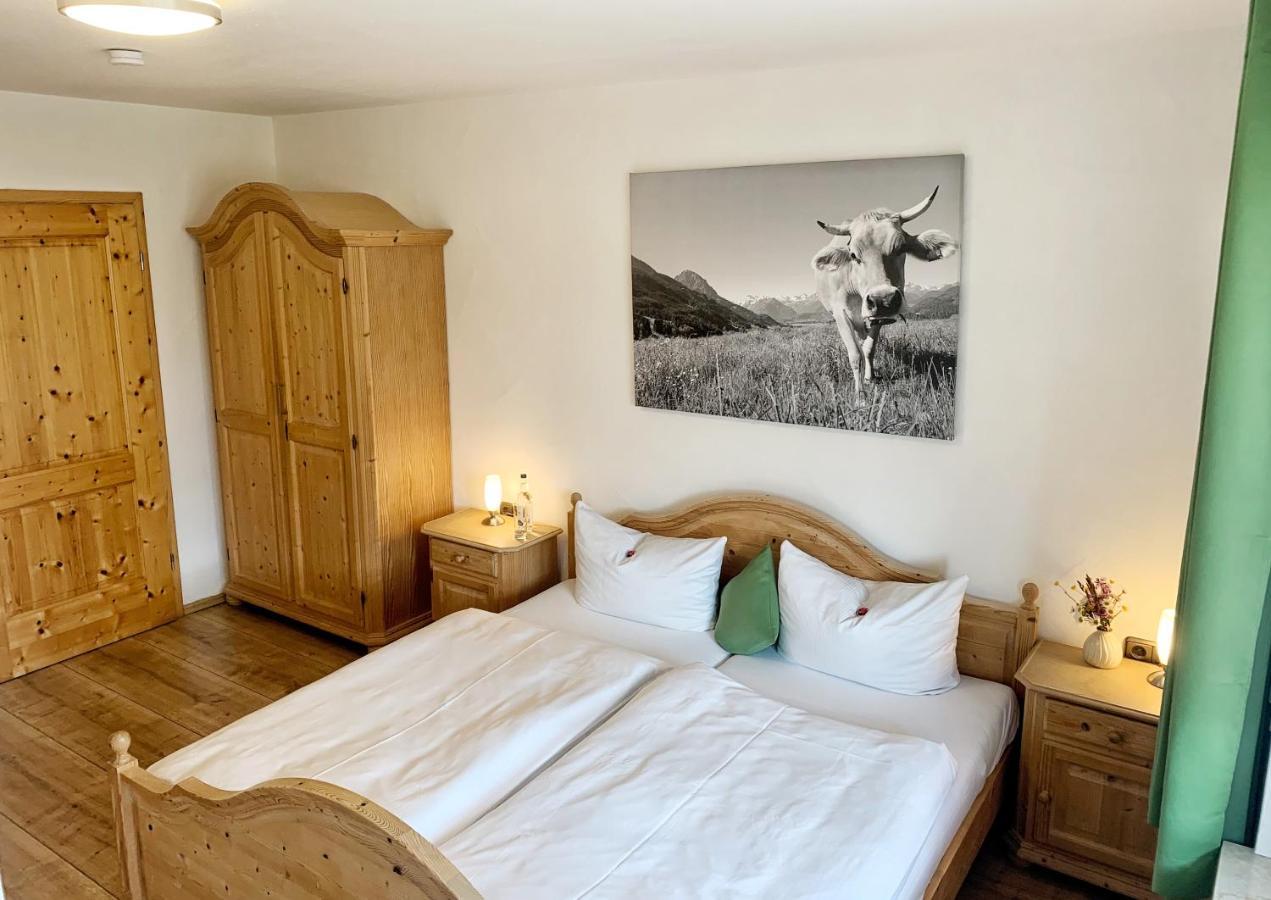 Gaestehaus "Zur Schmiede" Wertach Dış mekan fotoğraf